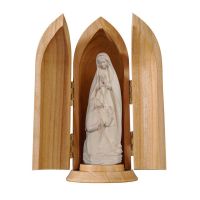Panna Mária Lurdská s Bernadetou v kaplnke