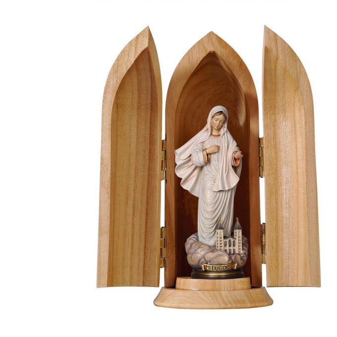 Panna Mária Medžugorská s kostolom v kaplnke