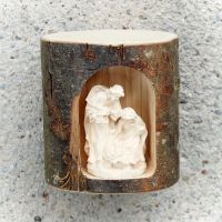 Holy family in wooden log 101101 -2