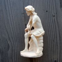 Sediaci Ježiš drevená socha