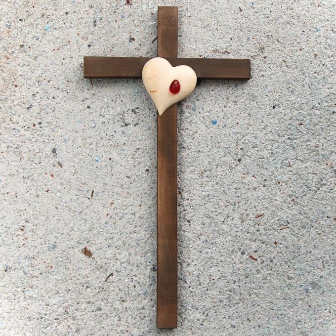 Veľký Drevený kríž so Srdcom a slzou-drevený kríž-kríž so srdcom a slzou-darček pre novomanželov-kresťanské darčeky
