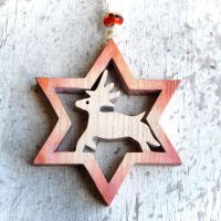 Drevená Hviezda s Jeleňom-drevený jeleň-drevená dekorácia jeleň-darček pre poľovníkov