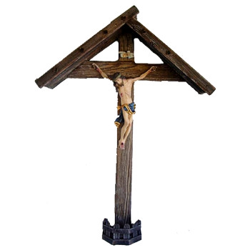 Drevený kríž so strieškou