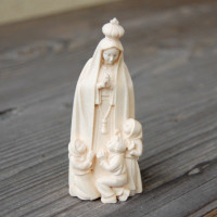 Fatima with Children