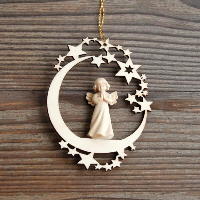 Drevený anjel vianočná dekorácia