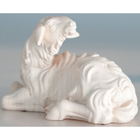 Ležiaca ovečka hľadiaca dozadu Tirolský