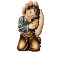 Chlapček v ochrannej dlani