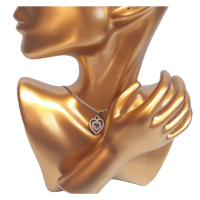 Drevený náhrdelník krištáľové srdce