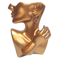 Drevené Náušnice s červeným srdcom