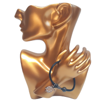 Drevený náramok Lienka - číry