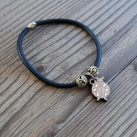 Drevený náramok Lienka - číry