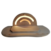 Moderný drevený domec so svetlom