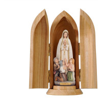 Panna Mária Fatimská s pastiermi v kaplnke