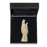 Madonna Krumauer with case