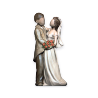 Newlyweds woodcarving