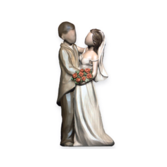 Newlyweds woodcarving