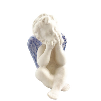 Anjel sediaci vpravo