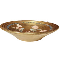 Wooden bowl with flowers and crystal Sahara