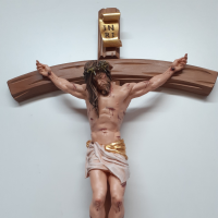 Curved cross with Jesus