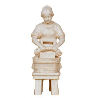 Shepherdess with laundry fot Nativity scene - Jerusalem
