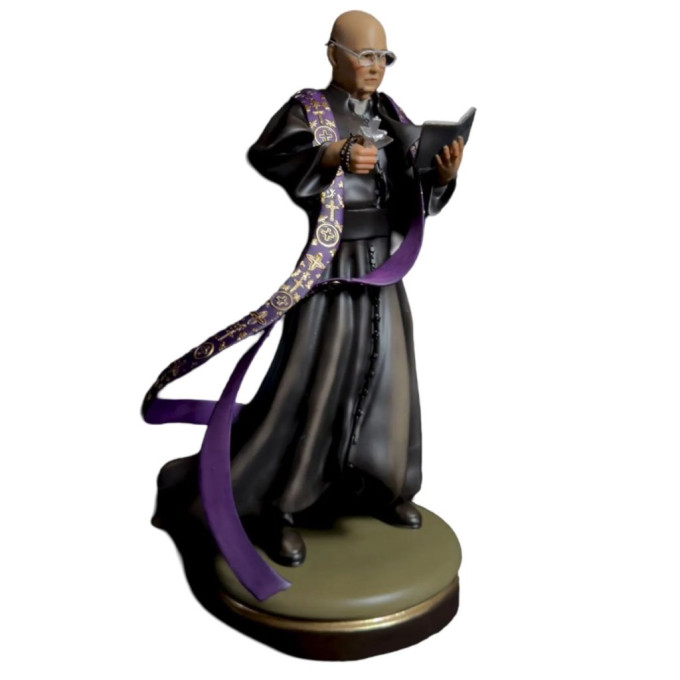 Gabriele Amorth - Exorcist statue