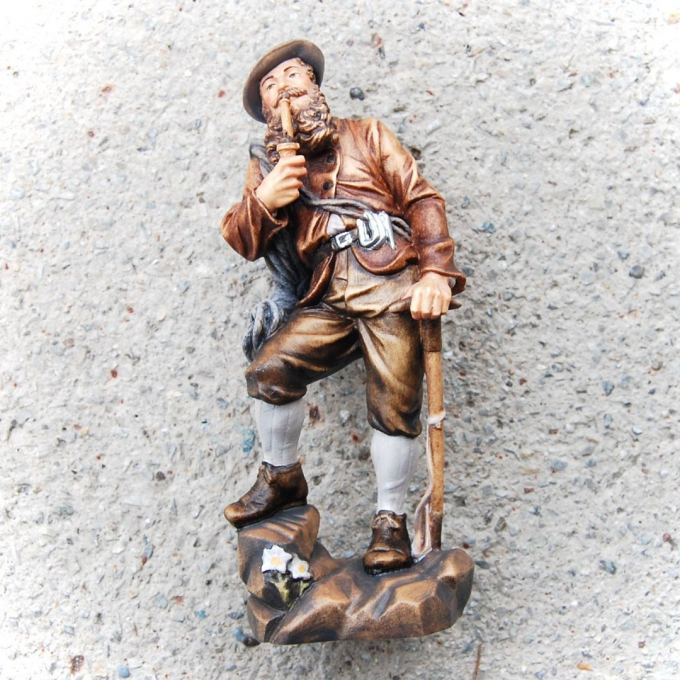 Drevena figurka socha horolezec - darcek pre milovnikov hor
