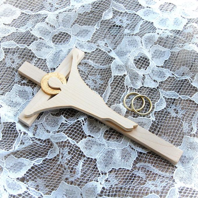 Maly Svadobny krizik s ukrizovanim - Svadobny krizik s Jezisom