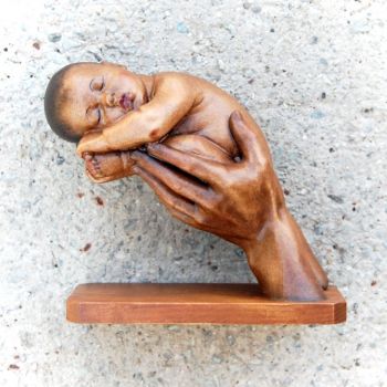 Newborn baby woodcarving gift 2