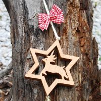 Drevená Girlanda Hviezdy s Jeleňom - závesná girlanda-girlanda hviezdy s jeleňom-vianočná dekorácia