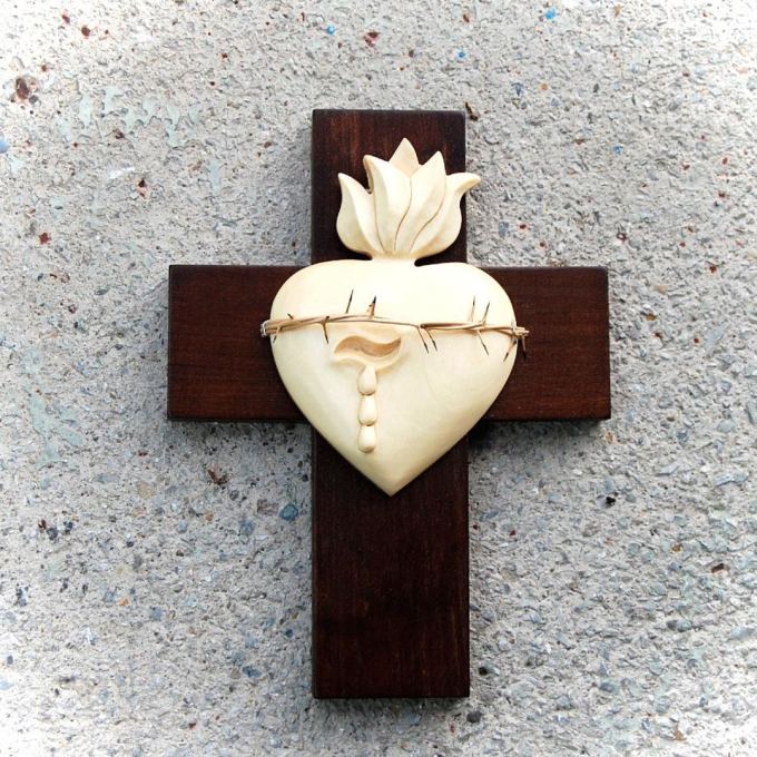 Drevený Kríž so Srdcom a Tŕňom-drevený kríž-kríž so srdcom a tŕňom-kresťanské darčeky