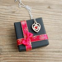 SG3-1 Red Heart Pendant Necklace 1