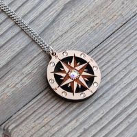 Drevený Náhrdelník Kompas-darček pre ženy-deň matiek-valentínsky deň