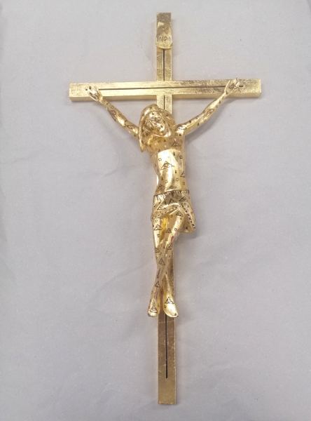 Zlatý kríž s korpusom